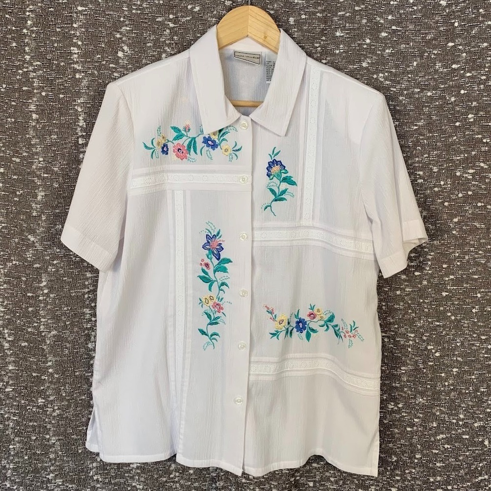 Vtg Napa Valley Embroidered Floral Short‎ Sleeve Button Up Cottagecore Women's M